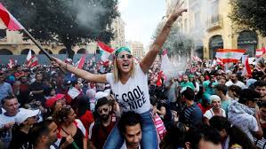 レバノン首都で連日の反政府デモ