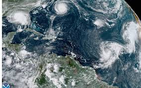 大西洋で5つの熱帯低気圧-ハリケーン