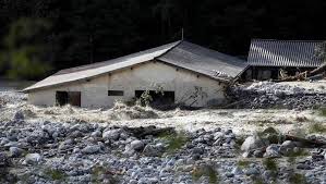 フランス、イタリアの国境で壊滅的な洪水