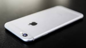 上空300メートルから落ちたiPhone 無事に持ち主へ。