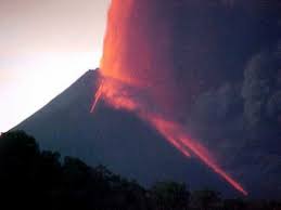 中米グアテマラ、パカヤ（Pacaya）山が2月9日噴火