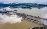 三峡ダムの長江流域の洪水の状況。