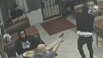 米テキサス州レストラン偽物銃を持った強盗が客に射殺される。